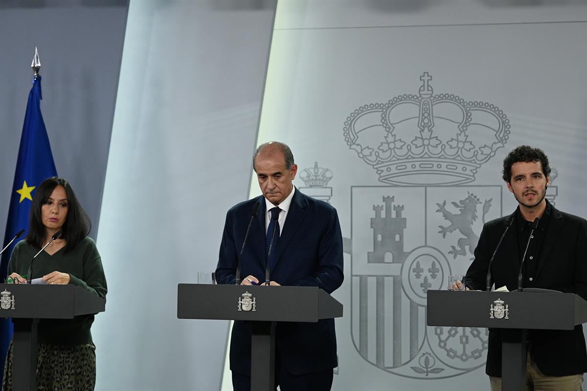 5/11/2024. Policía Nacional, Guardia Civil y Salud Pública actualizan su despliegue y actuaciones en las zonas afectadas por la DANA. El dir...